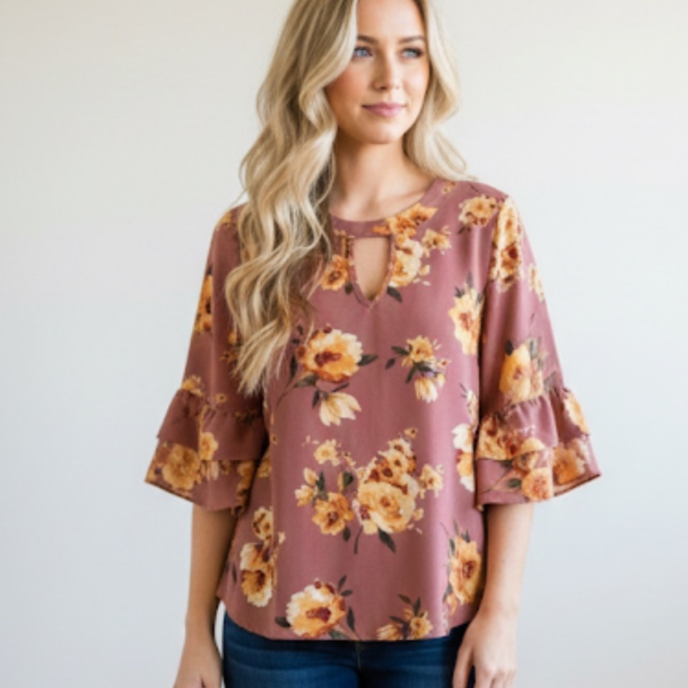 Urban Romantics Boutique Style Floral Top